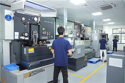Oil Cutting Workshop